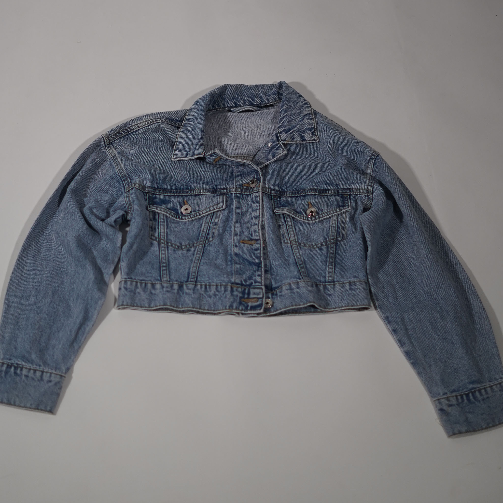 Cropped denim jacket