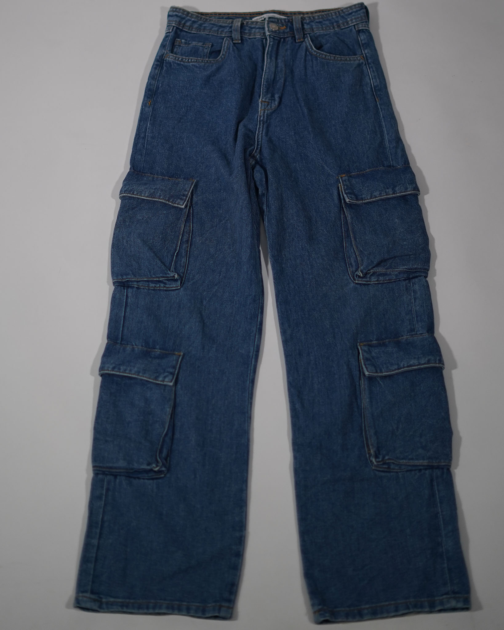 Large denim pants